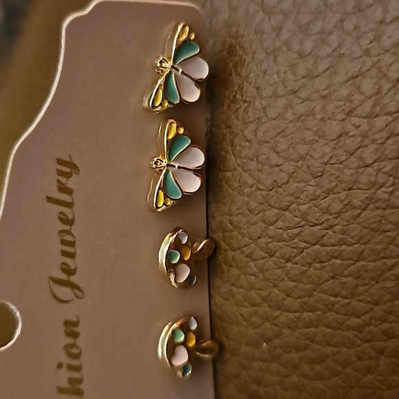 Vintage Fairycore Pink and Gold Butterfly Mushroom Hoop Post Earrings - Picture 3 of 3